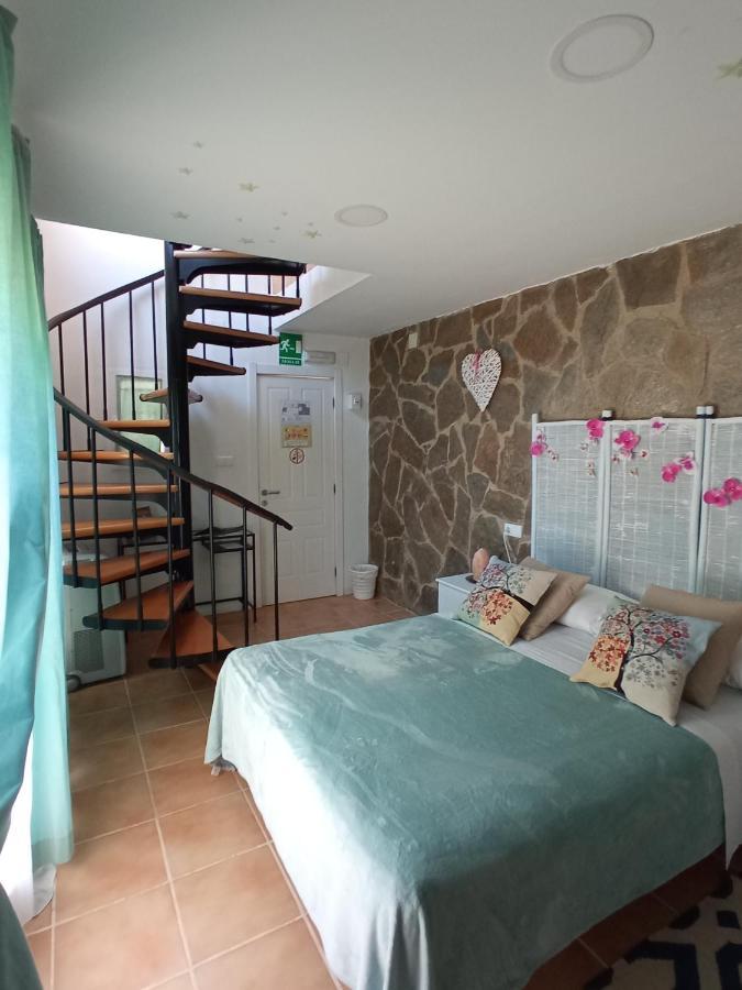 Pension Isla - Couples Only Casas de Cuadra Buitenkant foto