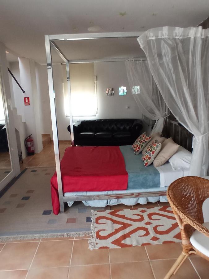 Pension Isla - Couples Only Casas de Cuadra Buitenkant foto