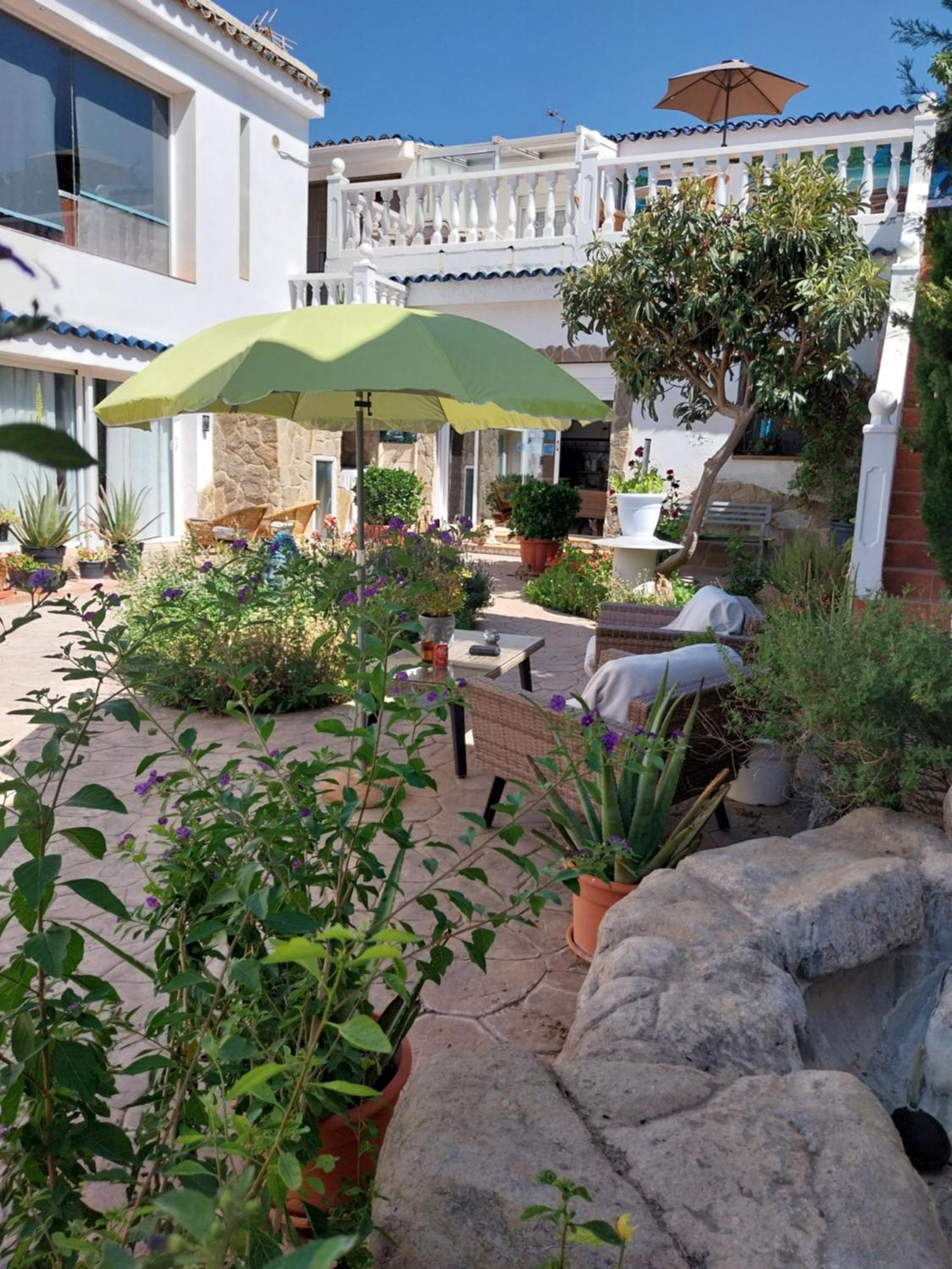 Pension Isla - Couples Only Casas de Cuadra Buitenkant foto